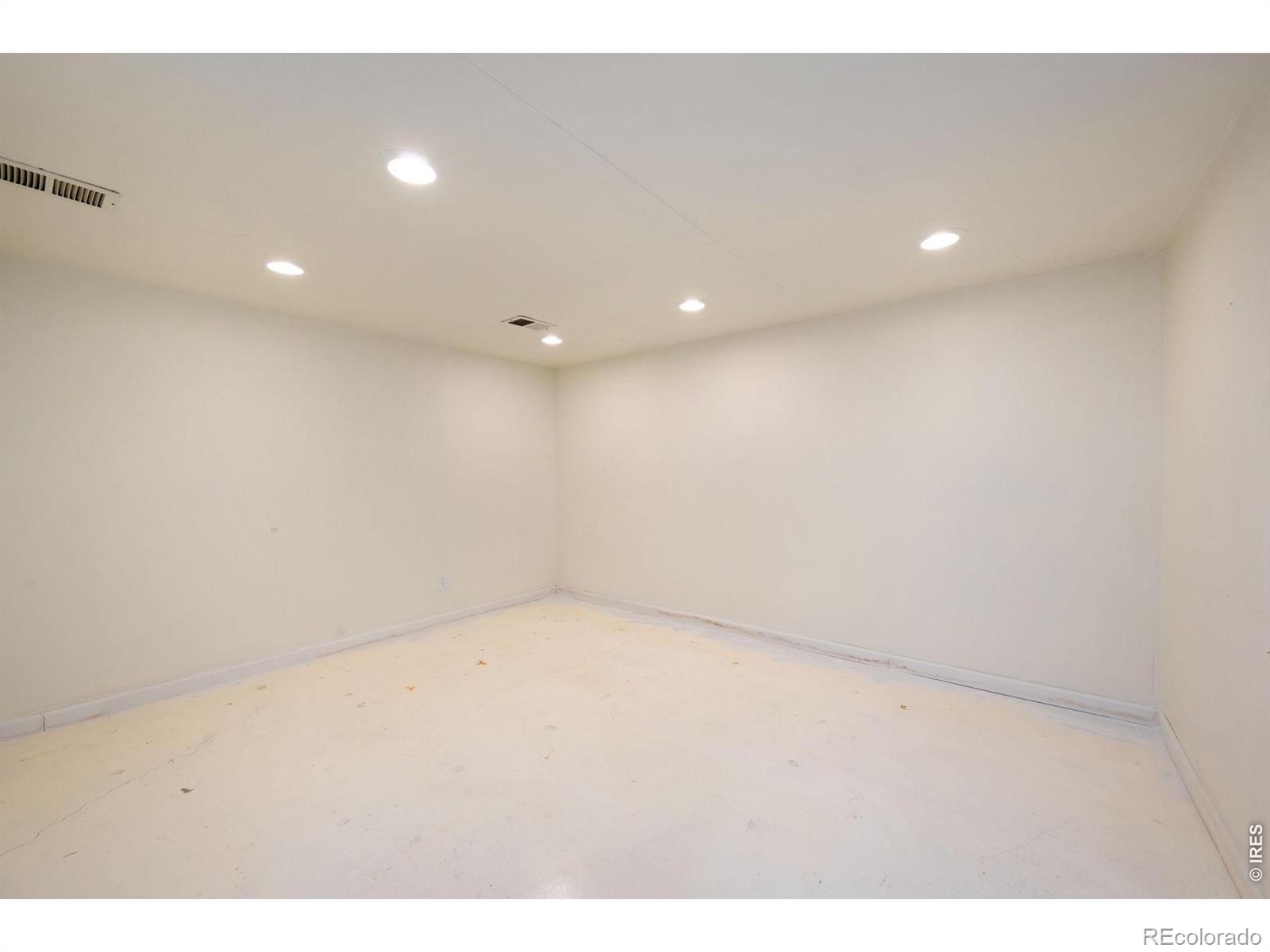 MLS Image #18 for 2612  mountain view avenue,longmont, Colorado