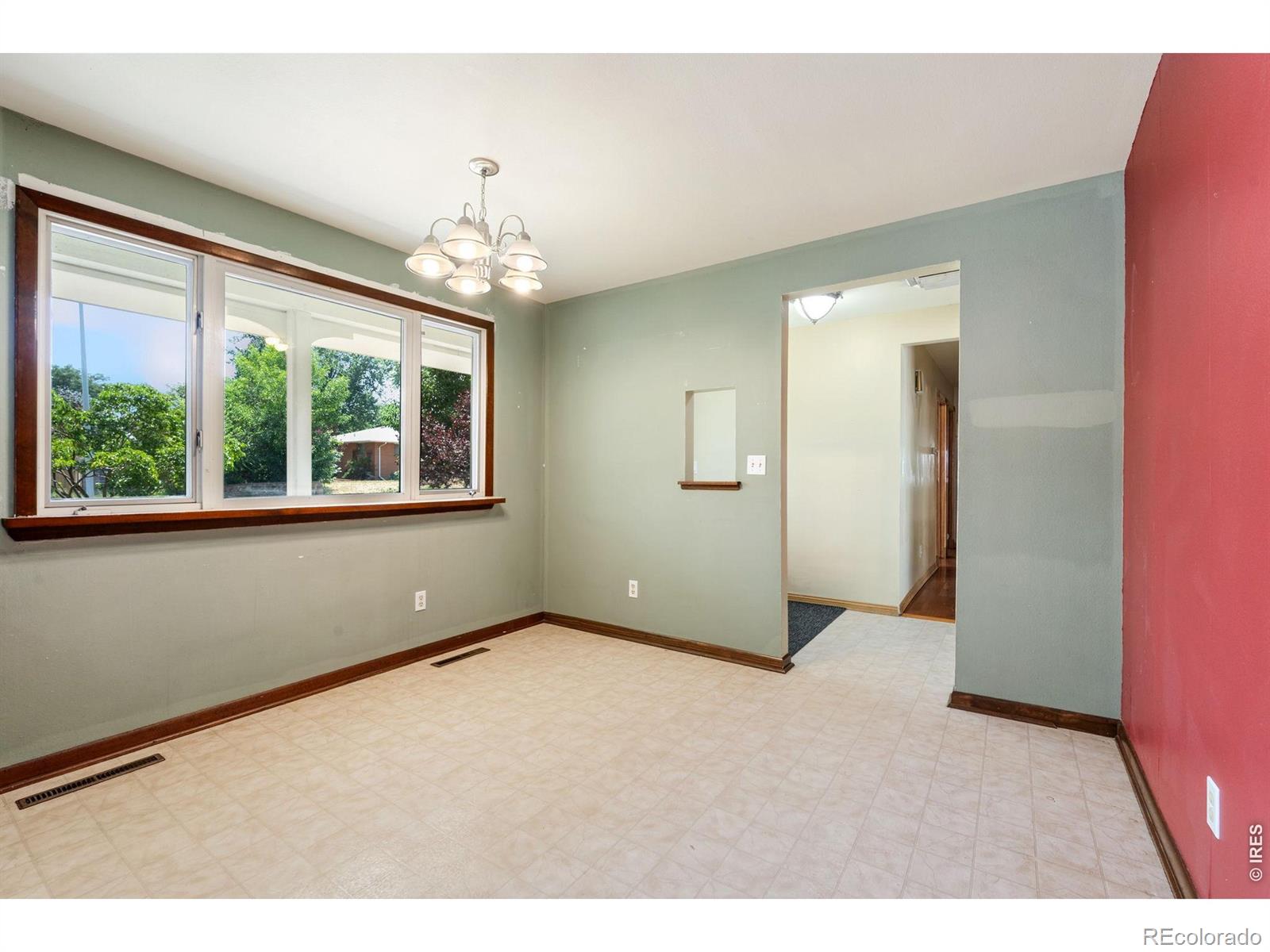 MLS Image #4 for 2612  mountain view avenue,longmont, Colorado