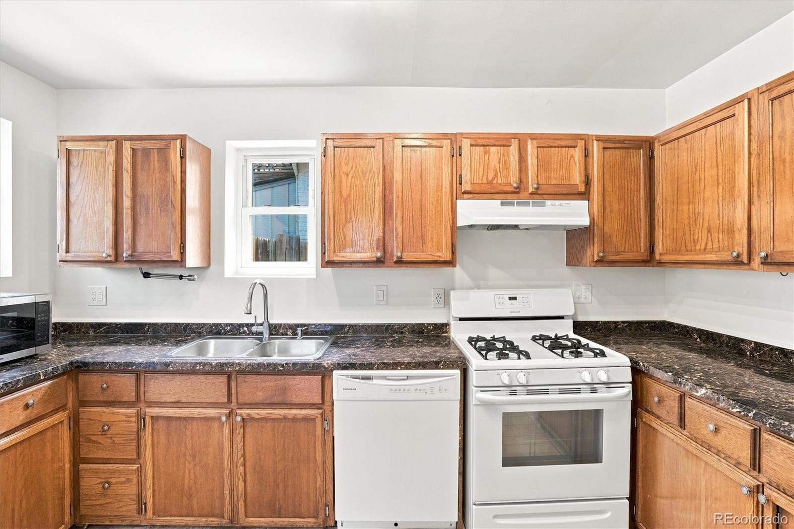 MLS Image #18 for 444  elati street,denver, Colorado
