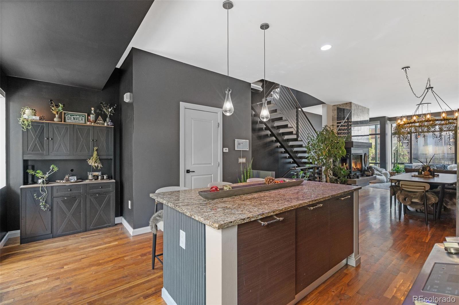 MLS Image #8 for 2325  walnut street,denver, Colorado