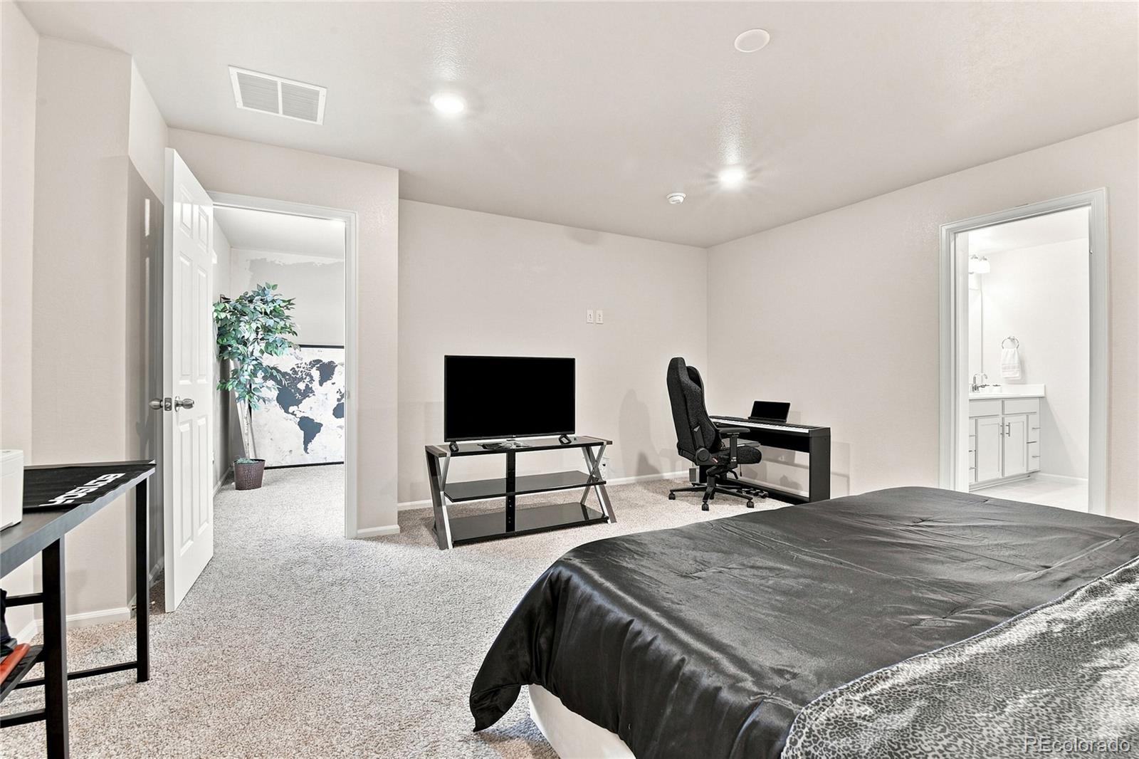 MLS Image #15 for 9140  pitkin street,commerce city, Colorado