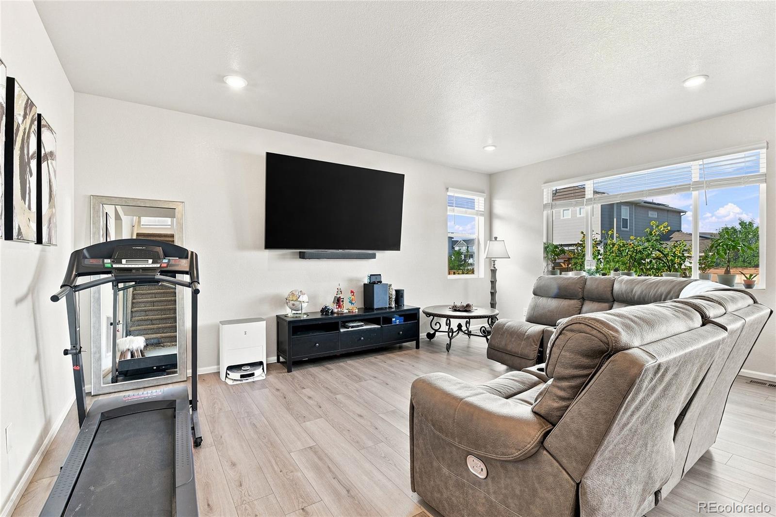 MLS Image #4 for 9140  pitkin street,commerce city, Colorado