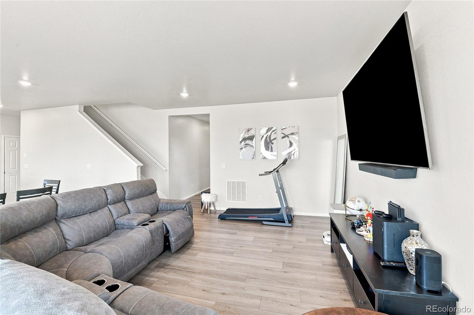 MLS Image #6 for 9140  pitkin street,commerce city, Colorado