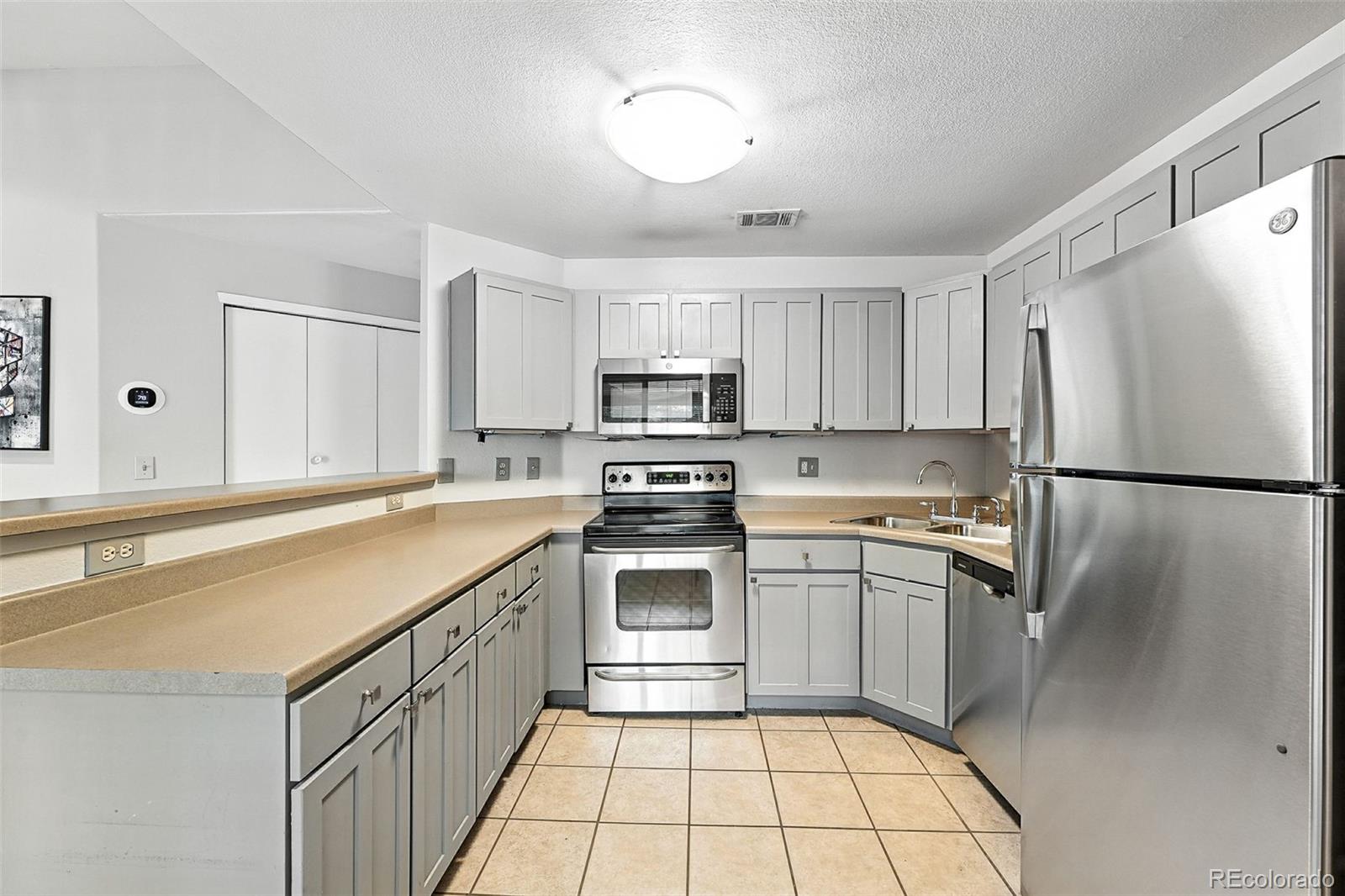 MLS Image #6 for 8671 e dry creek road 721,englewood, Colorado