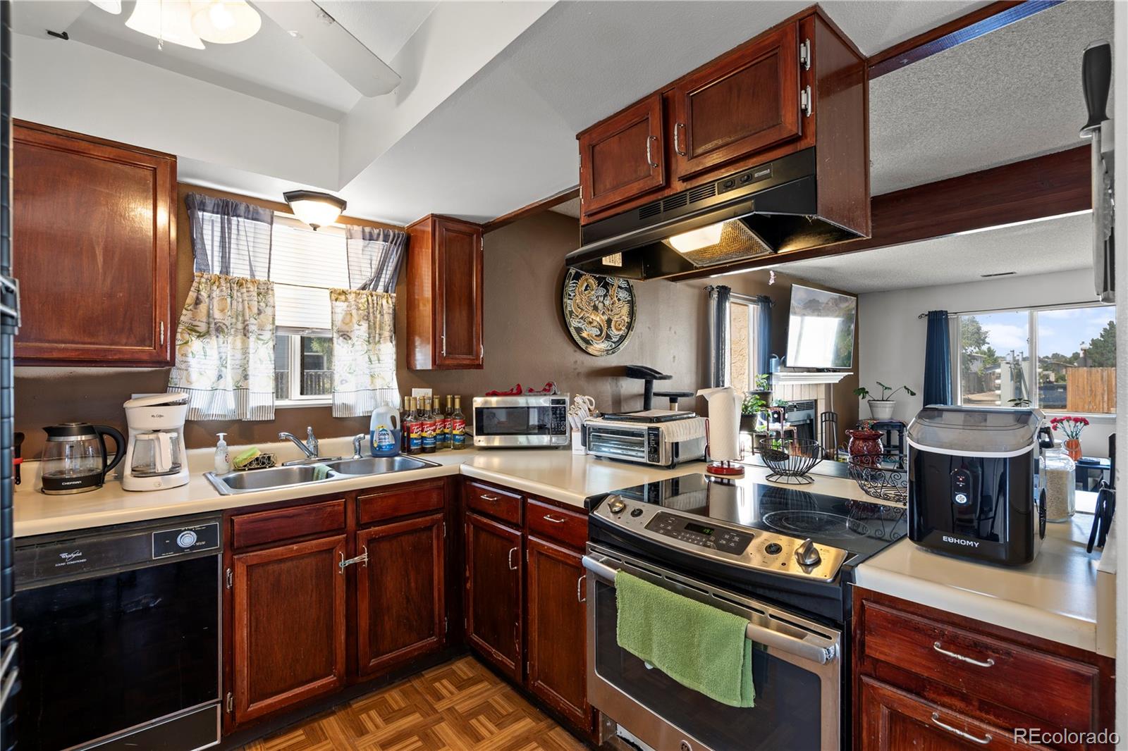 MLS Image #9 for 2352  washo circle,colorado springs, Colorado