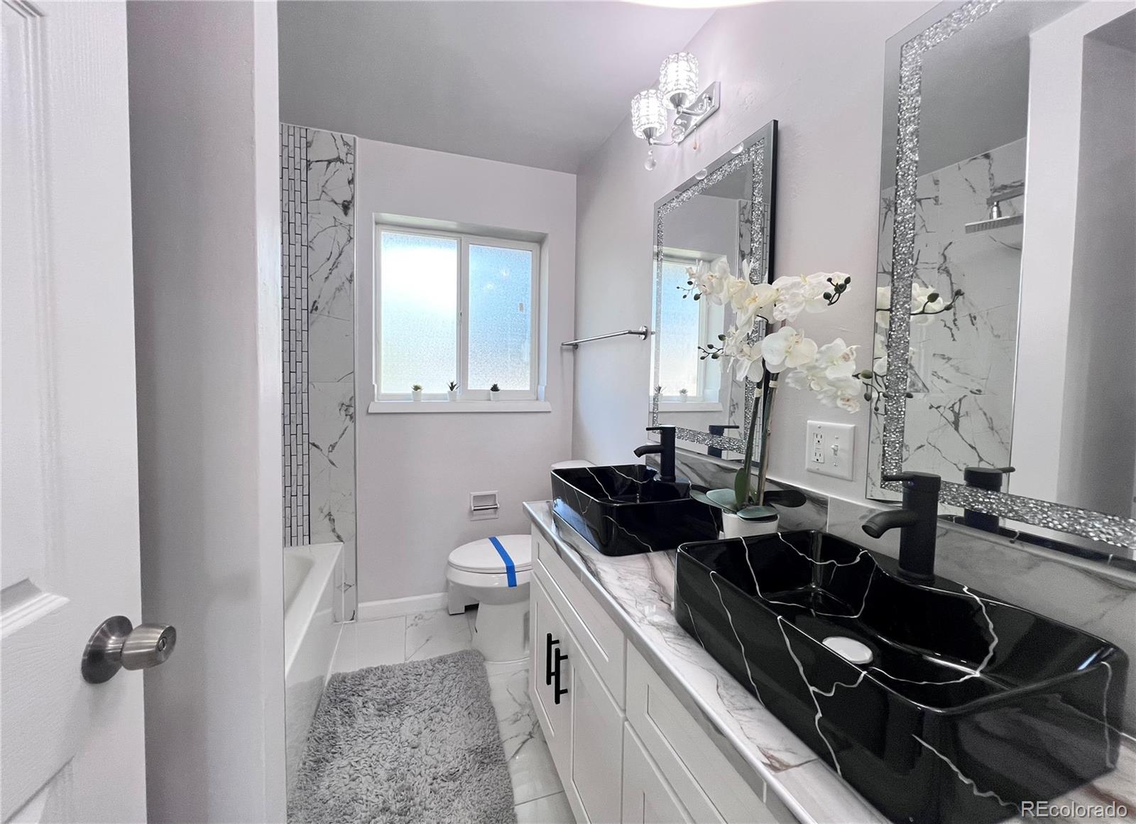 MLS Image #10 for 555  everett street,denver, Colorado