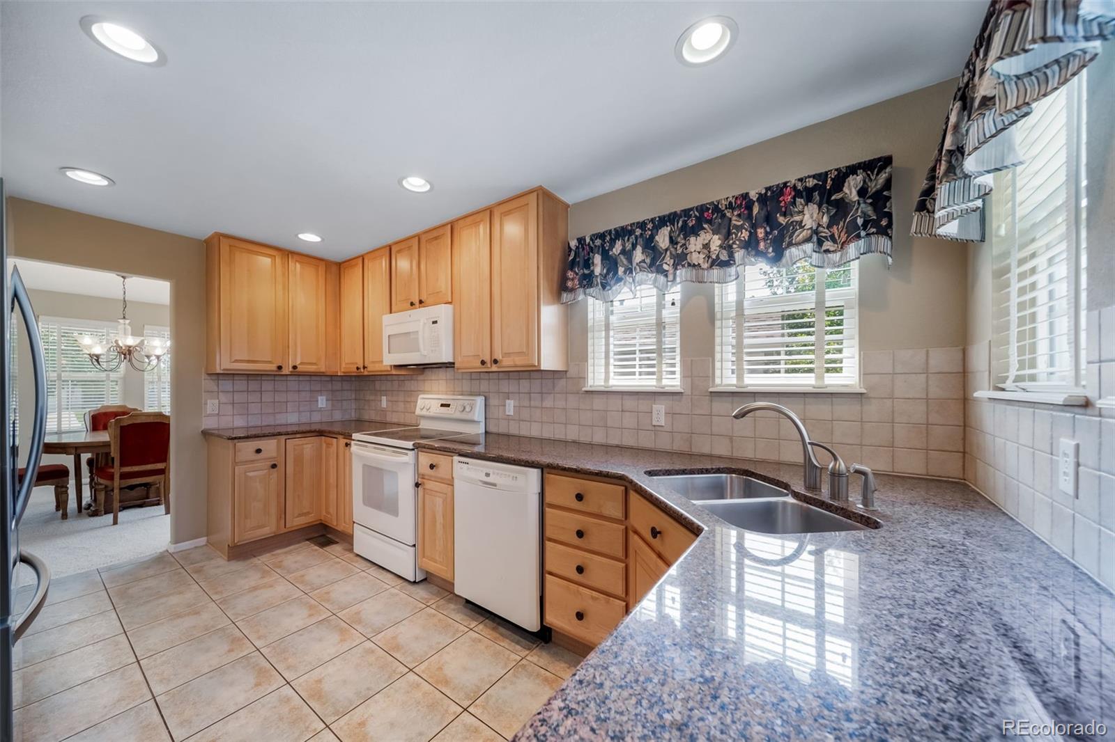 MLS Image #10 for 23588 e mineral place,aurora, Colorado