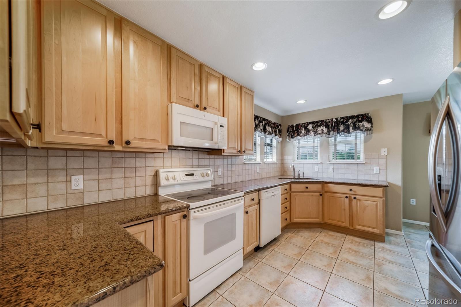 MLS Image #9 for 23588 e mineral place,aurora, Colorado