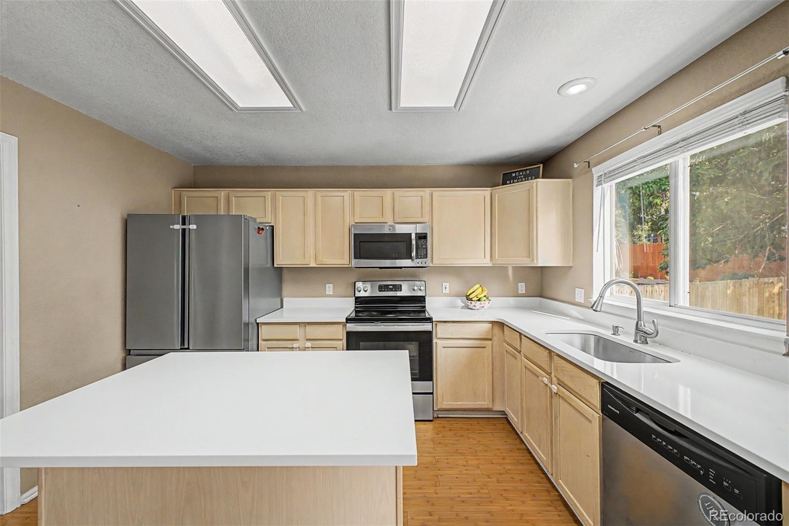 MLS Image #14 for 19584 e ithaca place,aurora, Colorado