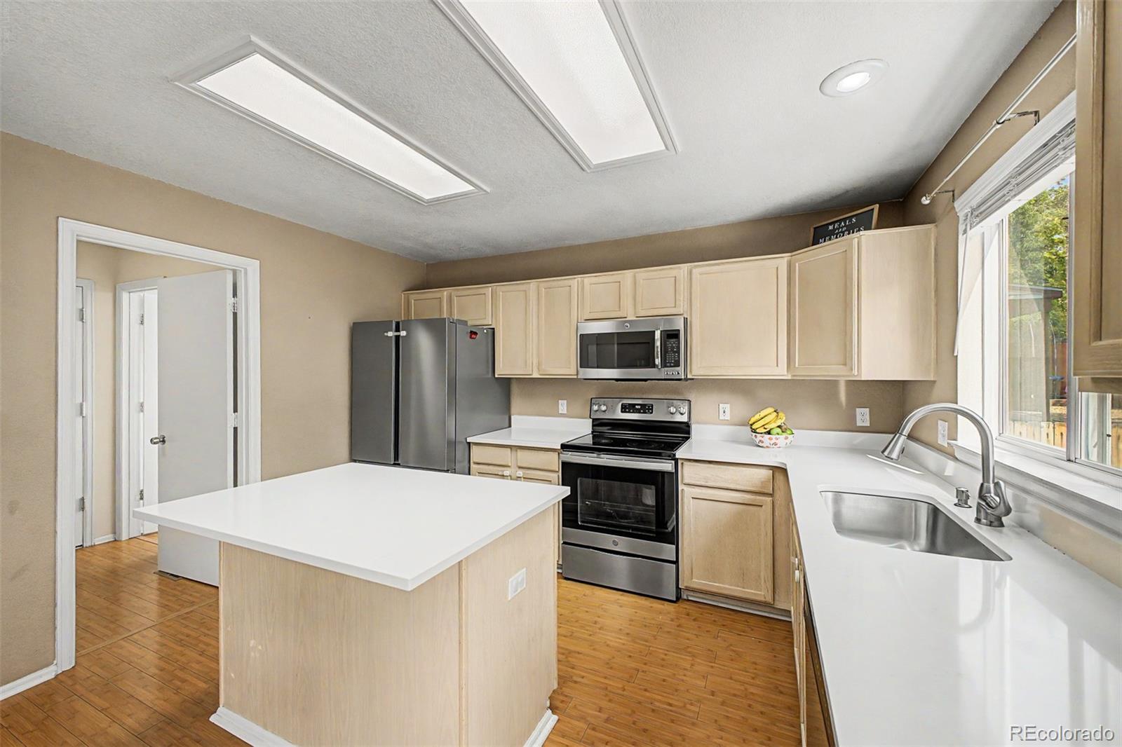 MLS Image #15 for 19584 e ithaca place,aurora, Colorado