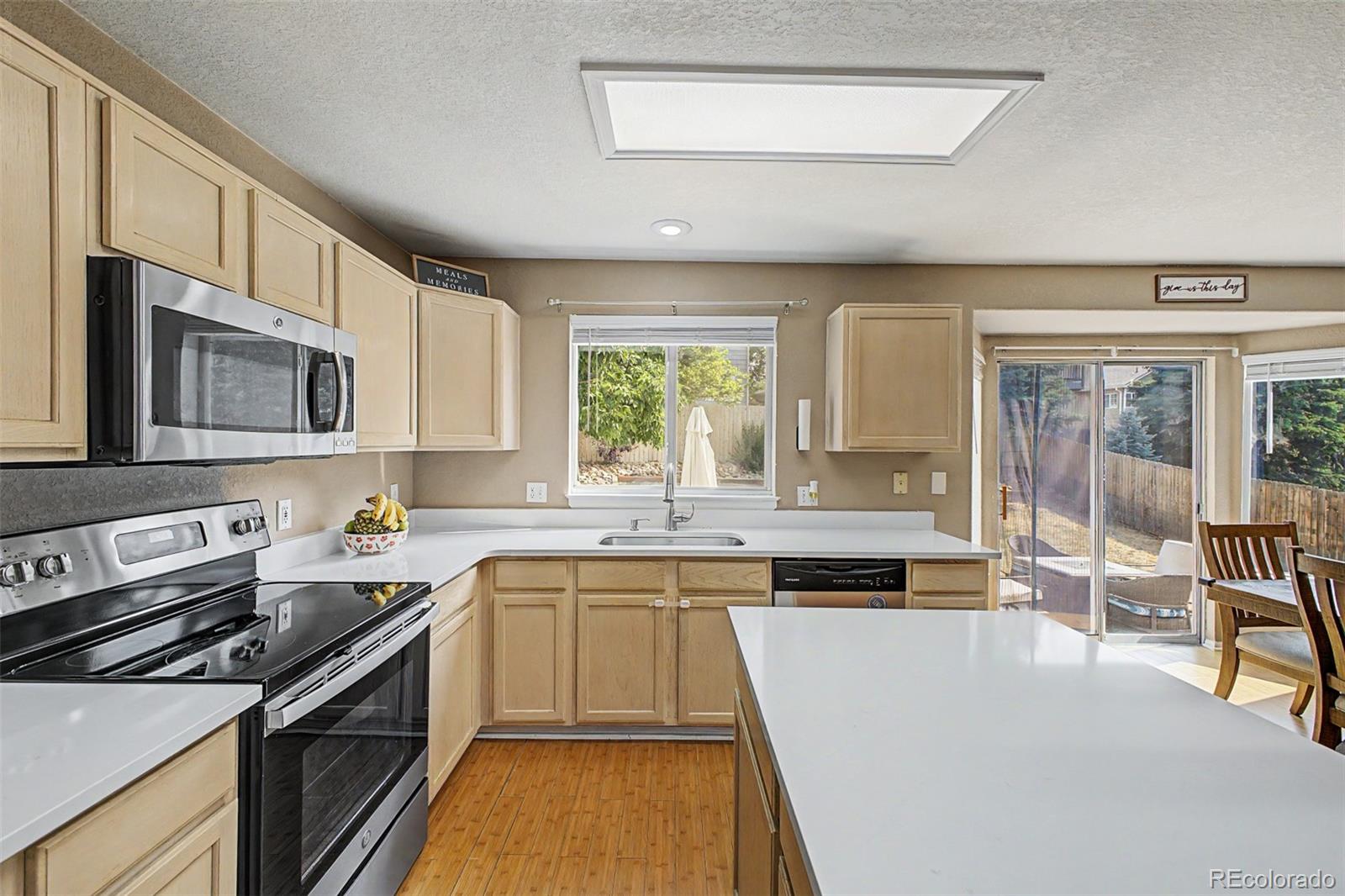 MLS Image #17 for 19584 e ithaca place,aurora, Colorado