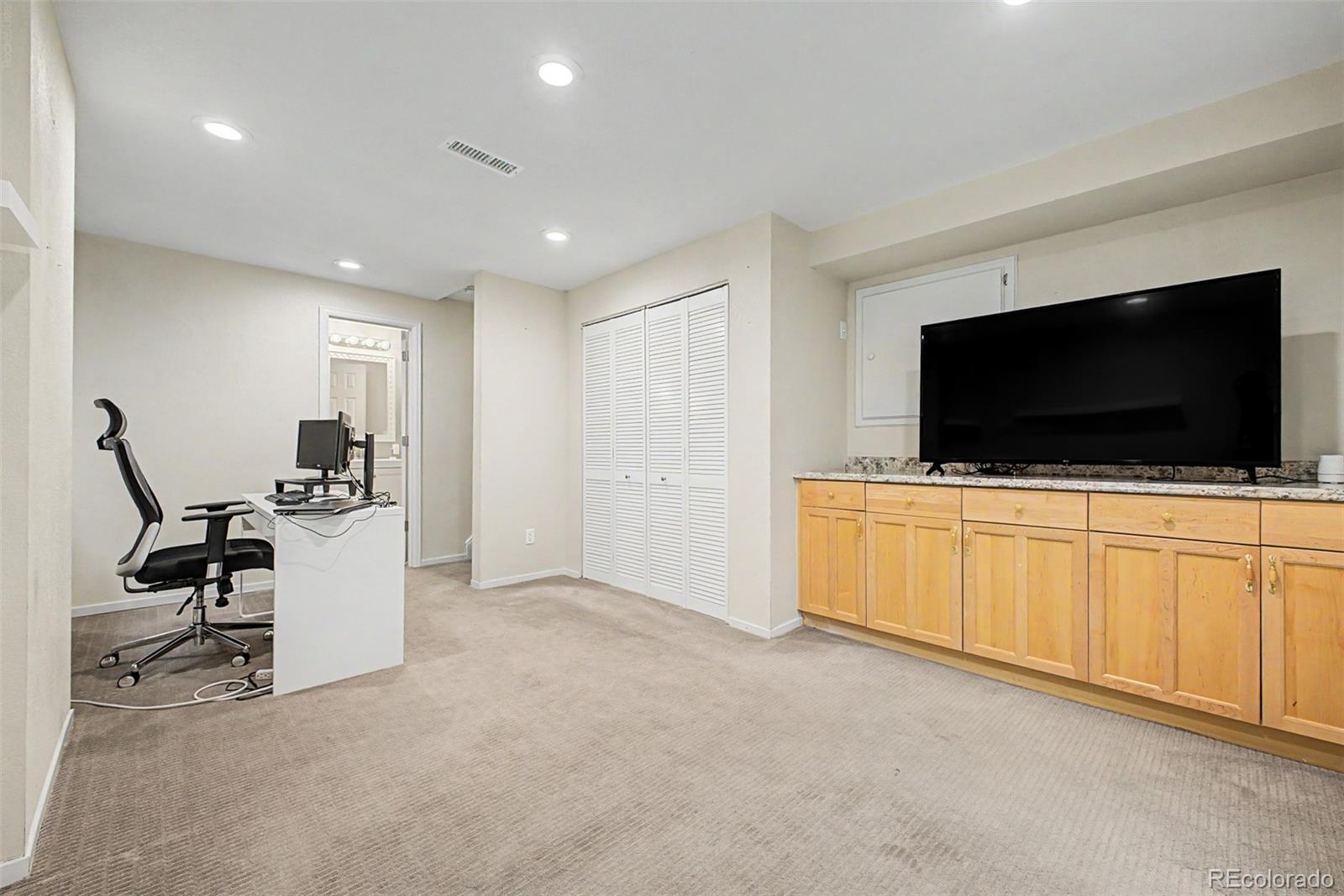 MLS Image #32 for 19584 e ithaca place,aurora, Colorado