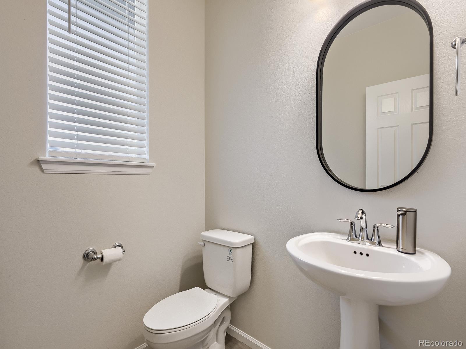 MLS Image #13 for 19153 e 65th place,denver, Colorado