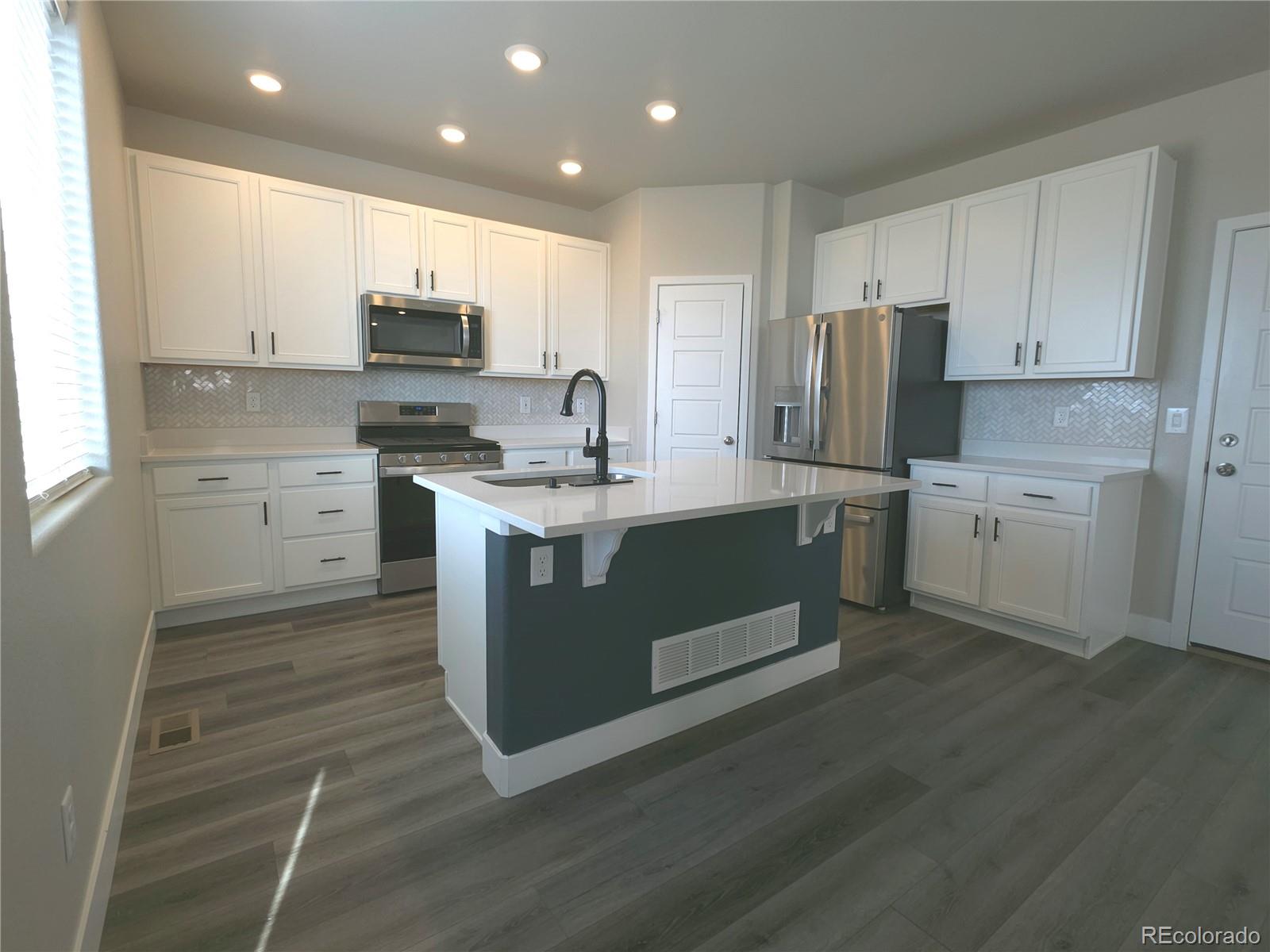 MLS Image #10 for 12653  granite ridge drive,peyton, Colorado