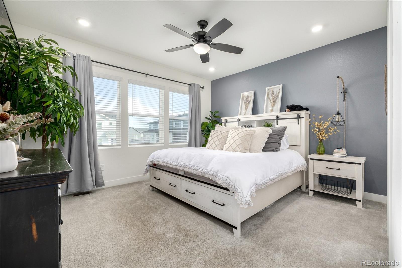 MLS Image #11 for 8863  fraser river loop,littleton, Colorado
