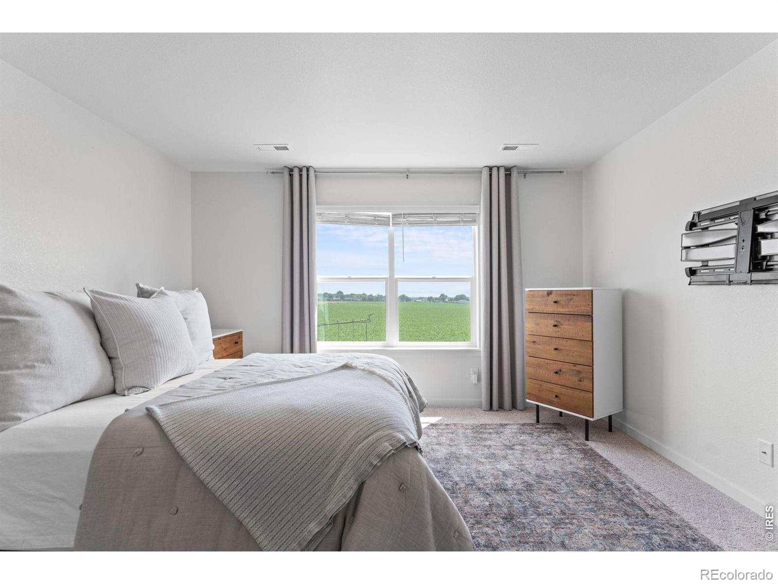 MLS Image #39 for 313  raven lane,johnstown, Colorado