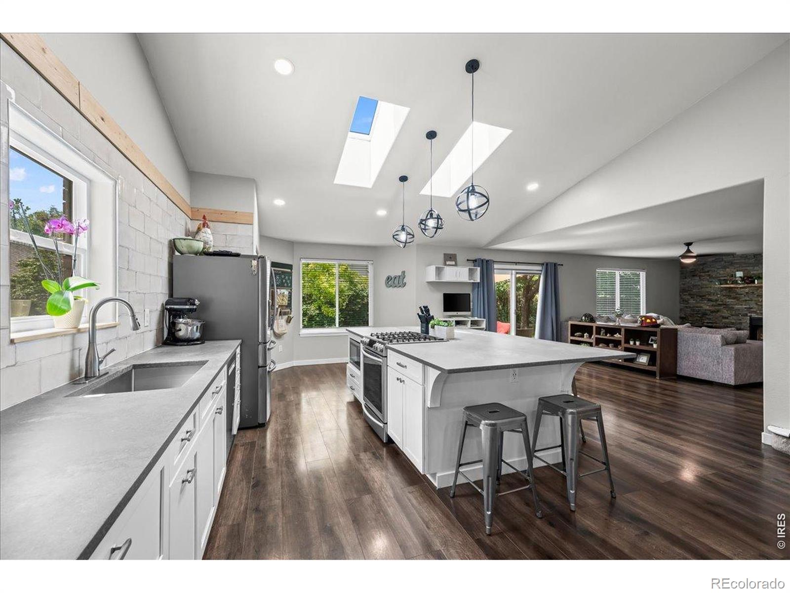 MLS Image #5 for 2431  maplewood circle,longmont, Colorado