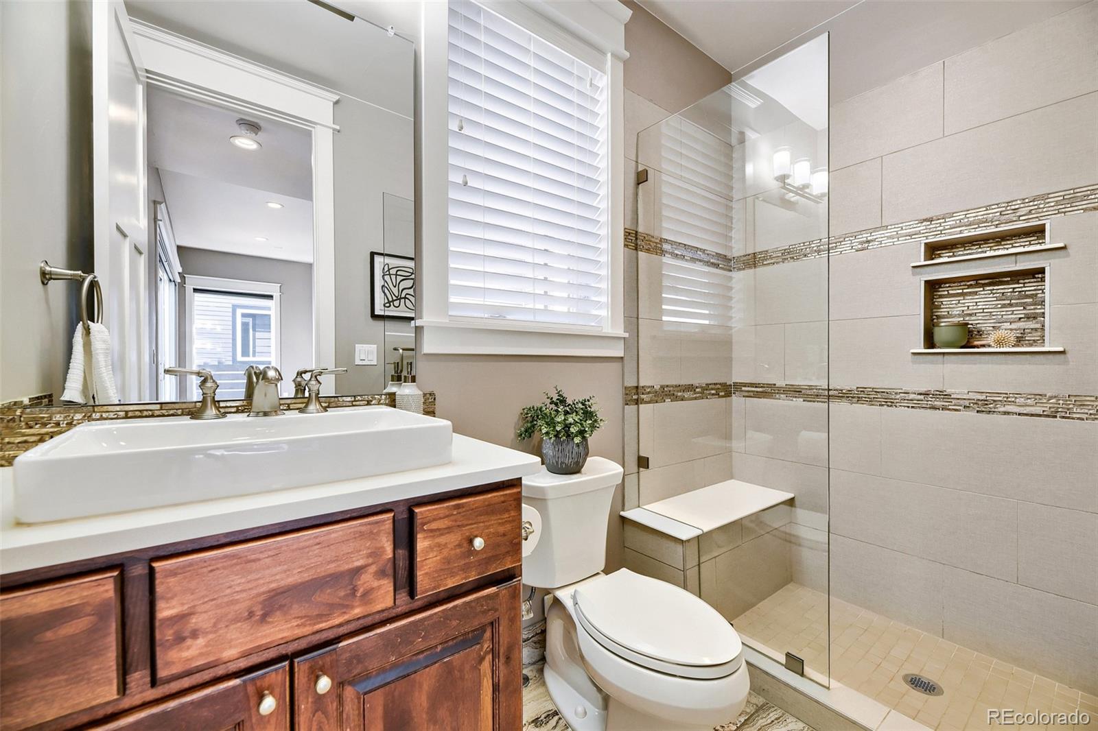 MLS Image #12 for 3275 s logan street,englewood, Colorado