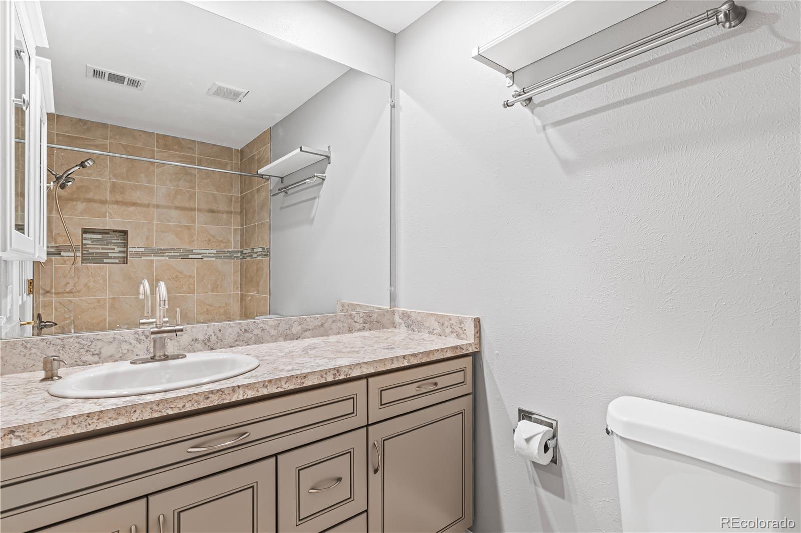 MLS Image #17 for 13424 e asbury drive,aurora, Colorado