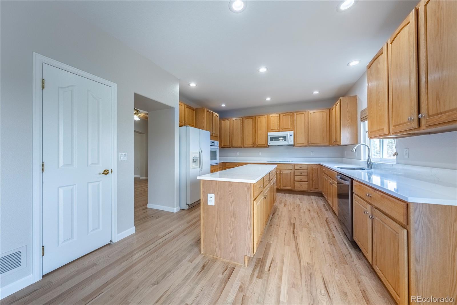 MLS Image #11 for 21096  saddleback circle,parker, Colorado