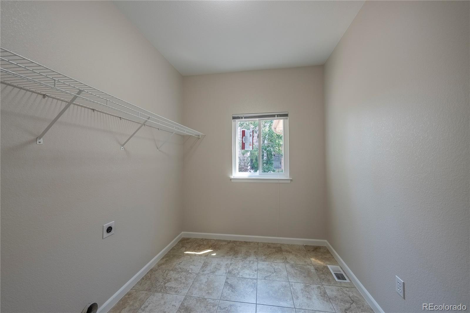 MLS Image #15 for 21096  saddleback circle,parker, Colorado