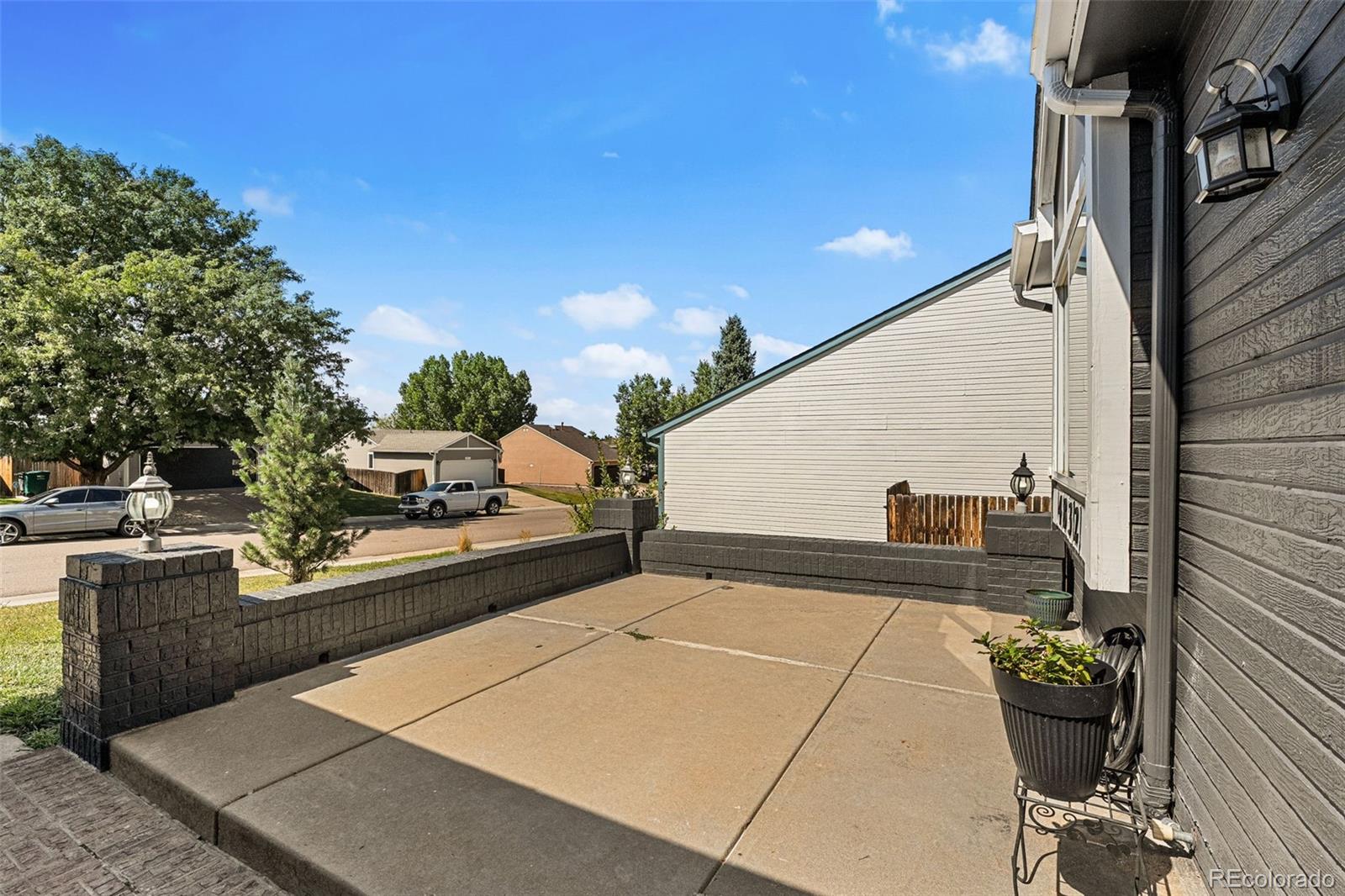MLS Image #3 for 4832 s genoa street,centennial, Colorado