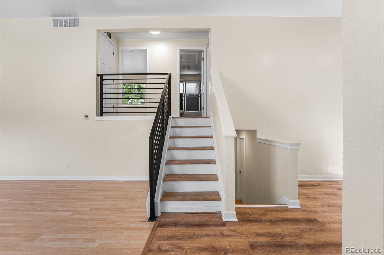MLS Image #4 for 4832 s genoa street,centennial, Colorado