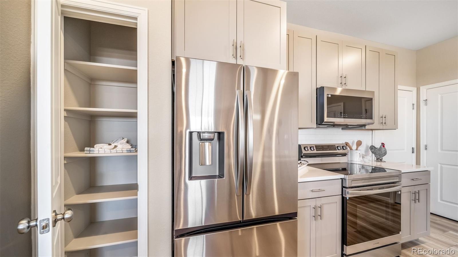 MLS Image #4 for 22421 e 46th avenue,aurora, Colorado