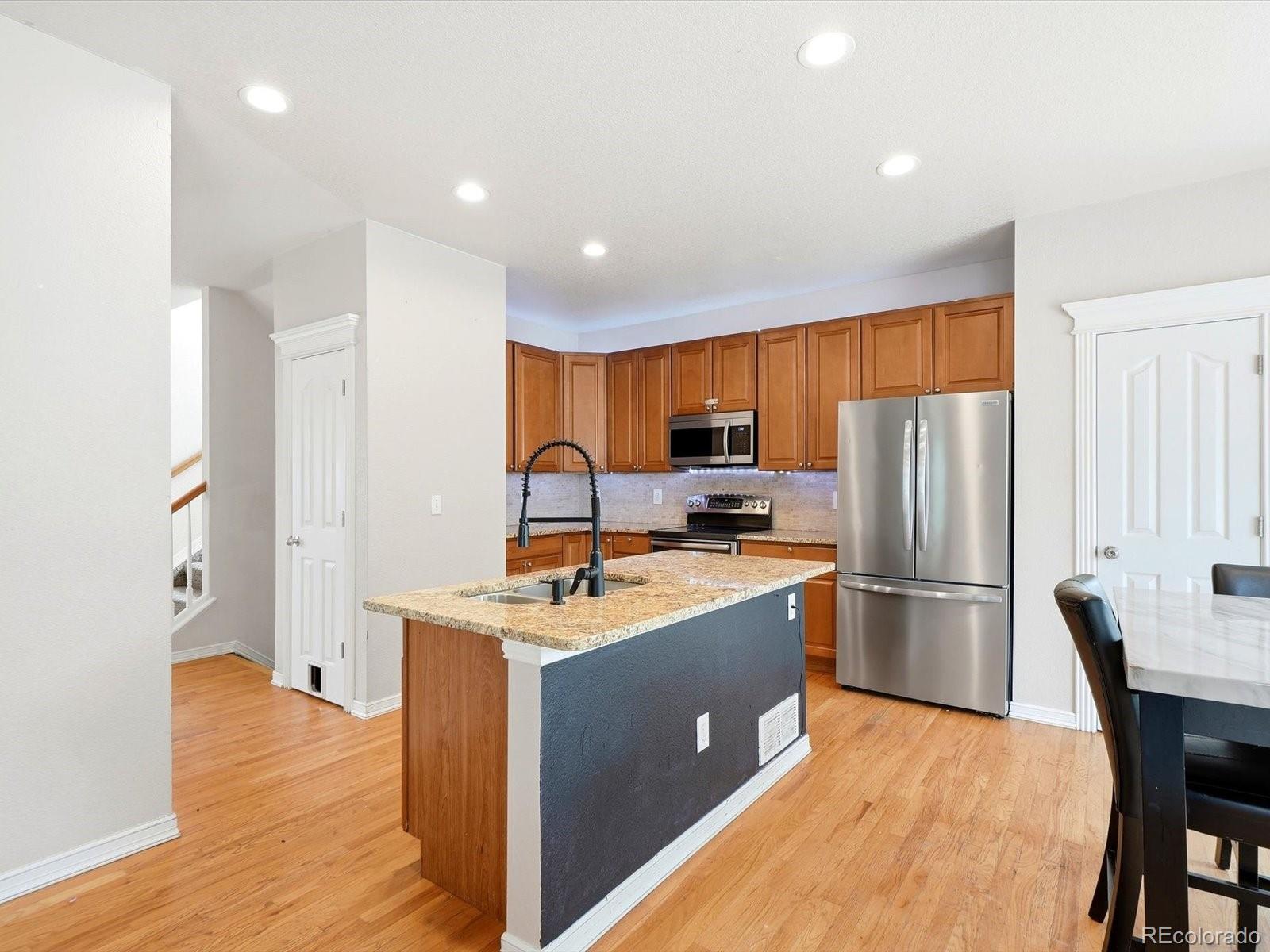 MLS Image #14 for 10933  belle creek boulevard,henderson, Colorado