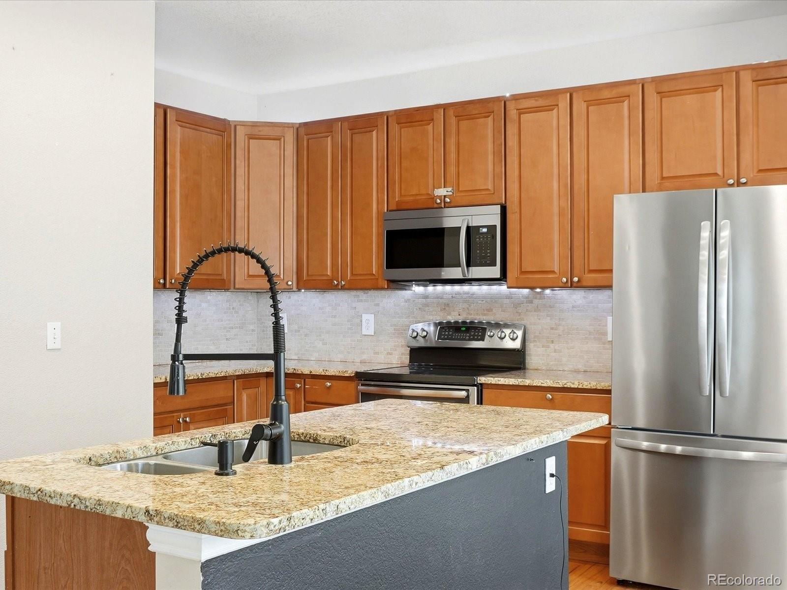 MLS Image #15 for 10933  belle creek boulevard,henderson, Colorado