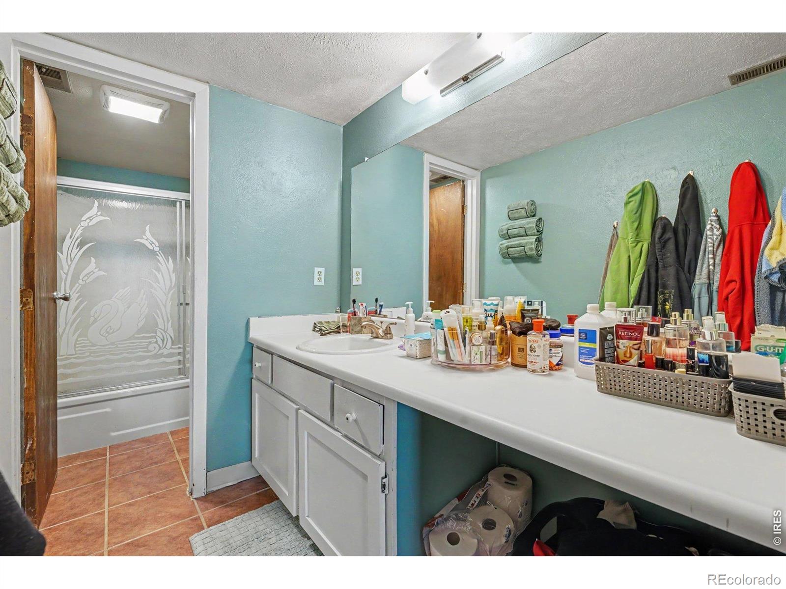 MLS Image #14 for 2525 s dayton way,denver, Colorado