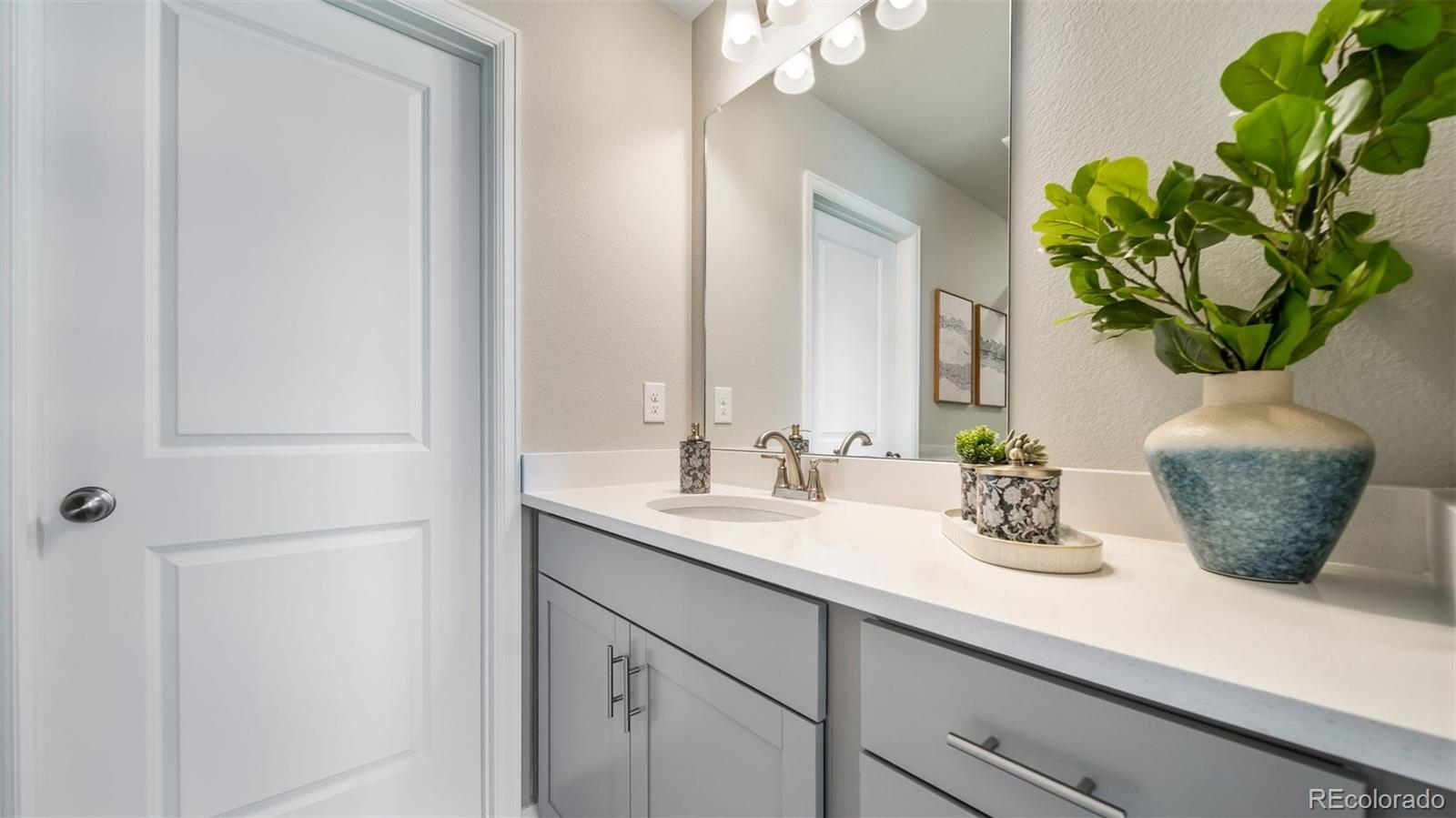 MLS Image #23 for 22393 e 46th avenue,aurora, Colorado