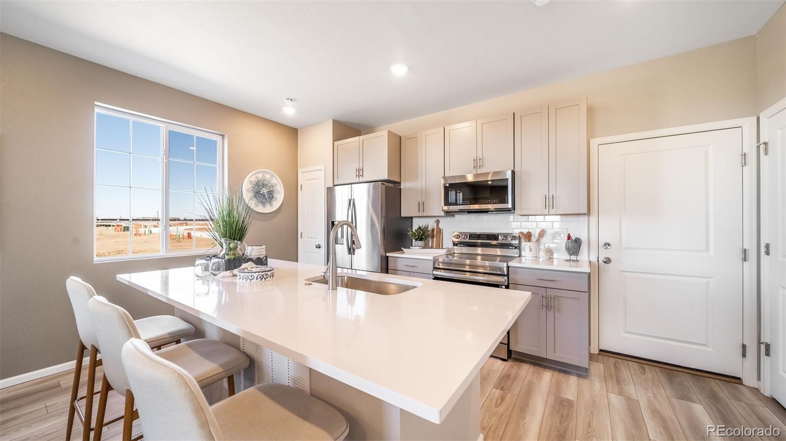 MLS Image #4 for 22393 e 46th avenue,aurora, Colorado