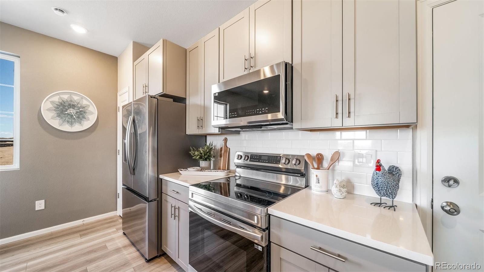 MLS Image #7 for 22393 e 46th avenue,aurora, Colorado