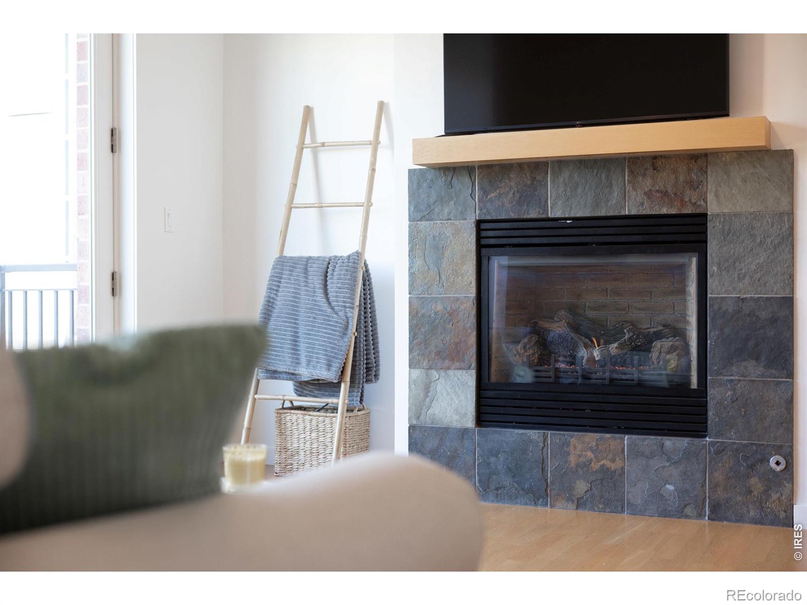 MLS Image #7 for 3601  arapahoe avenue,boulder, Colorado