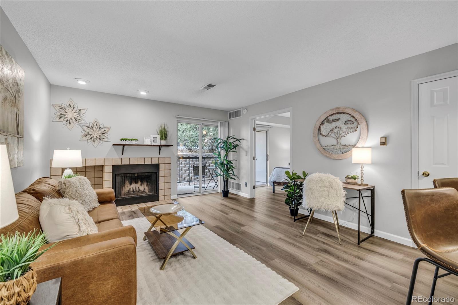 MLS Image #0 for 2575 s syracuse way,denver, Colorado