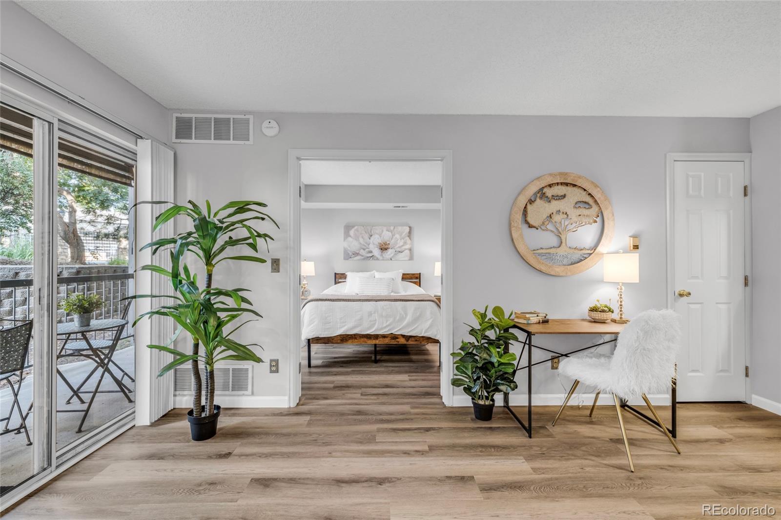 MLS Image #5 for 2575 s syracuse way,denver, Colorado