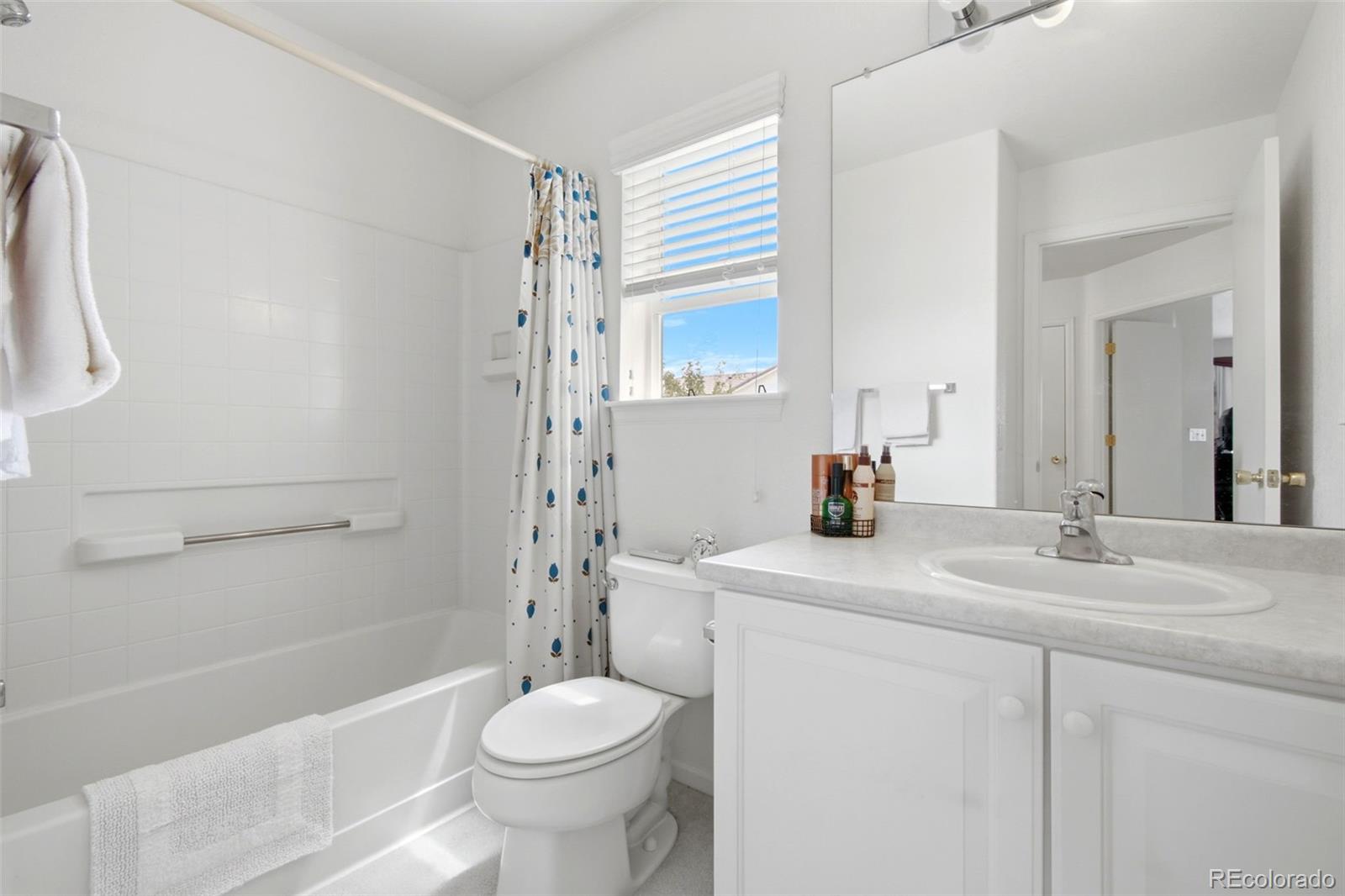 MLS Image #16 for 20054 e 49th place,denver, Colorado
