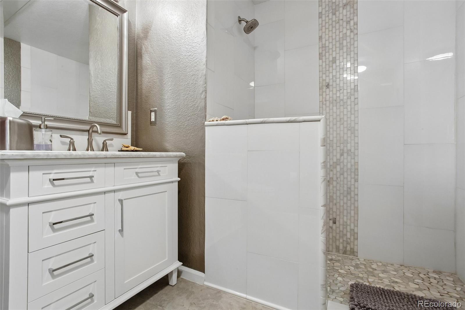 MLS Image #14 for 10336 w 55th place 101,arvada, Colorado