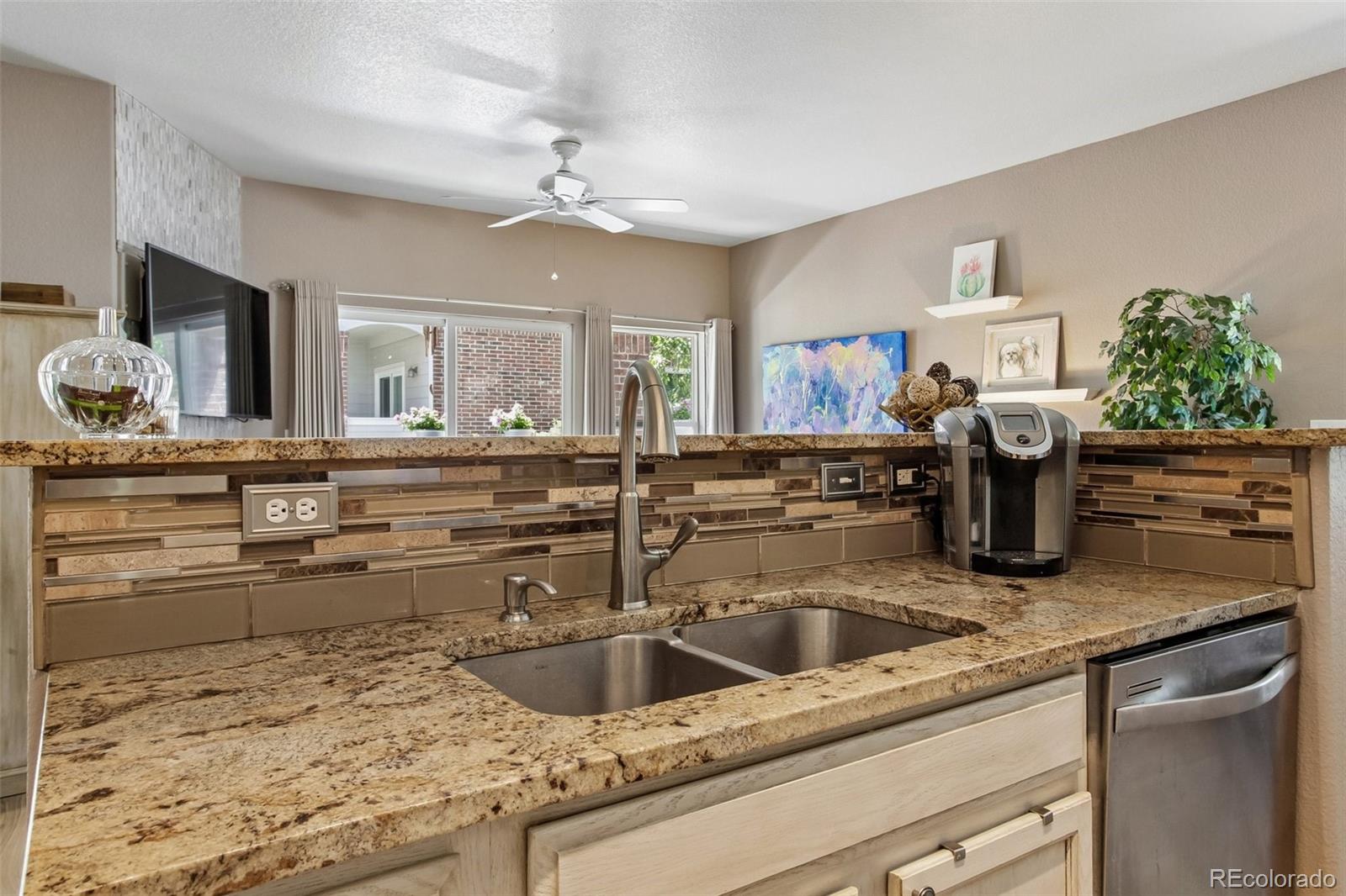 MLS Image #7 for 10336 w 55th place 101,arvada, Colorado
