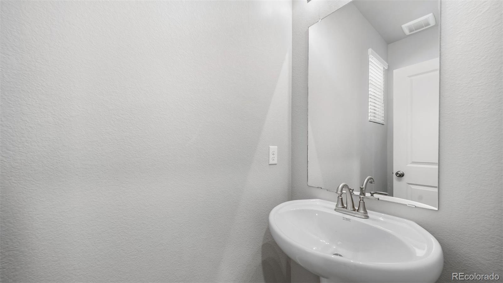 MLS Image #20 for 3920 n rome street,aurora, Colorado