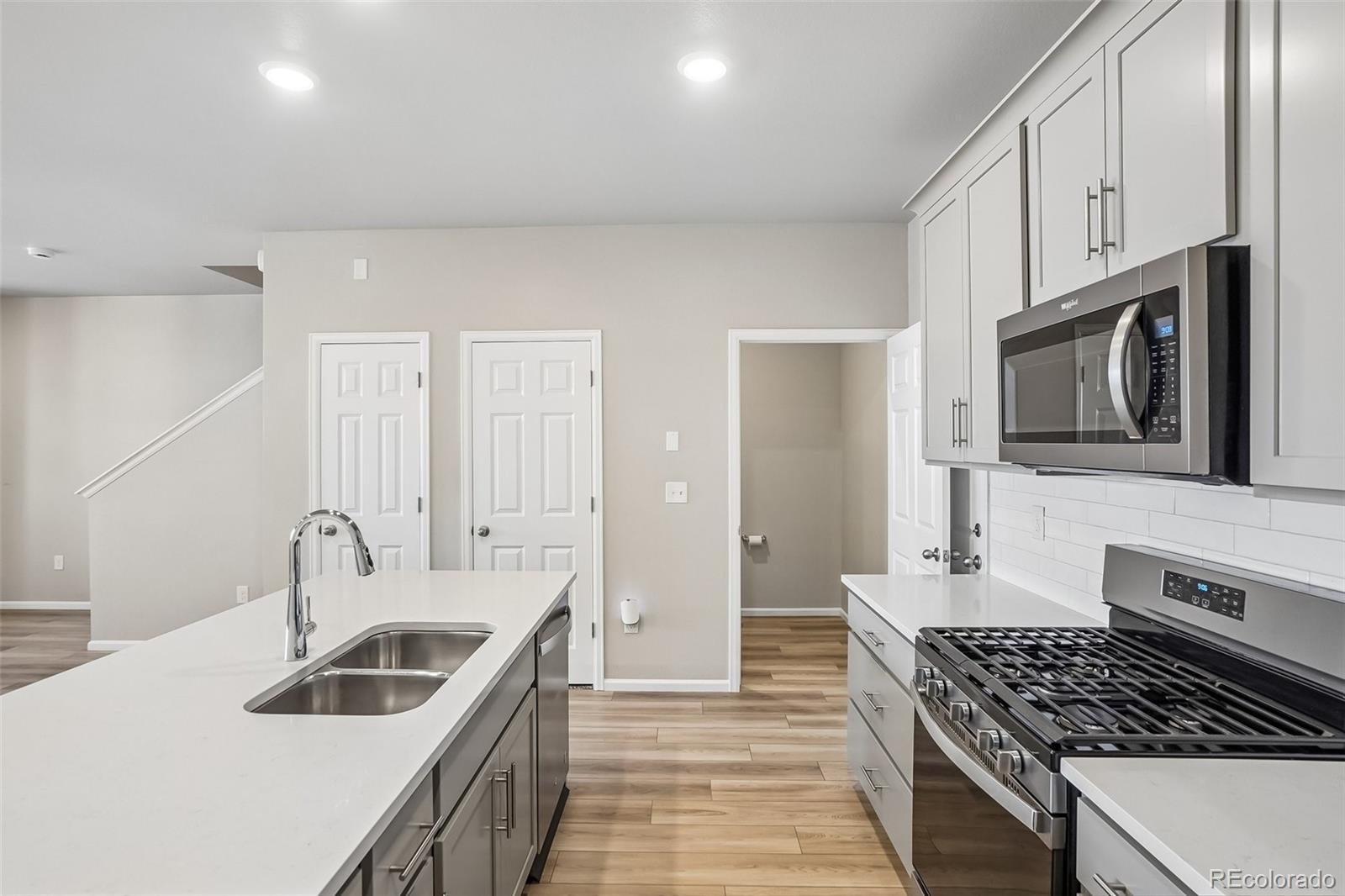 MLS Image #10 for 22160 e 8th avenue ,aurora, Colorado