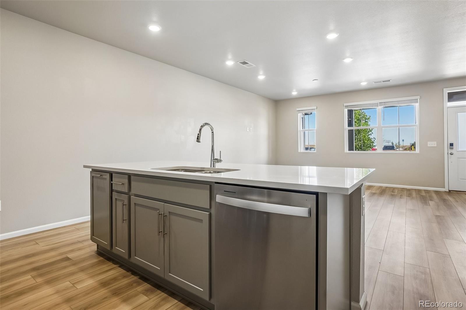 MLS Image #12 for 22160 e 8th avenue ,aurora, Colorado