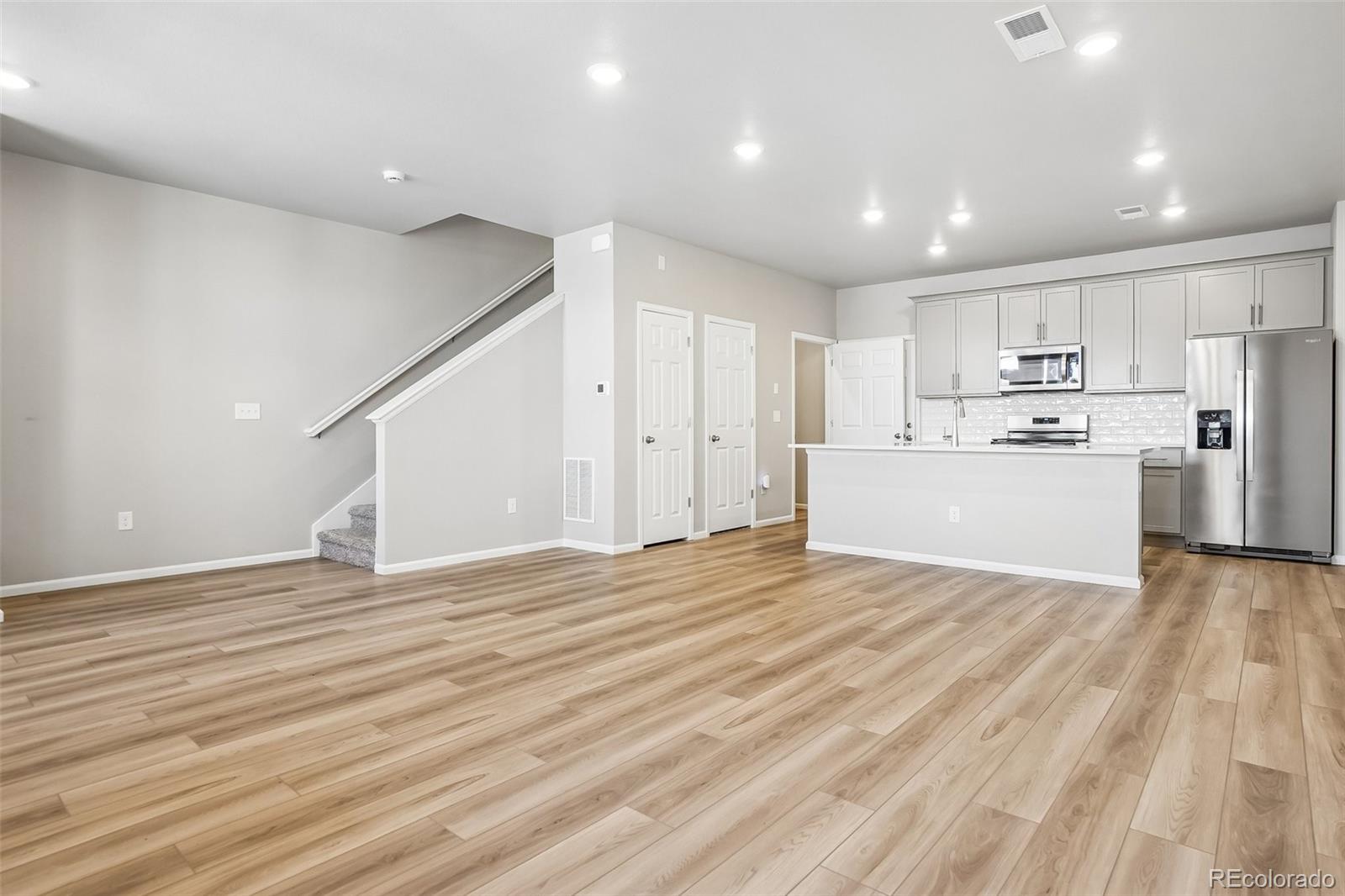 MLS Image #7 for 22160 e 8th avenue ,aurora, Colorado