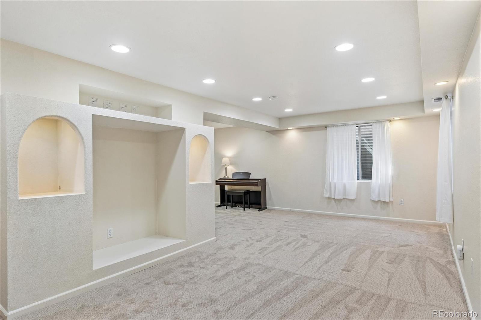 MLS Image #23 for 9879  foxhill circle,highlands ranch, Colorado