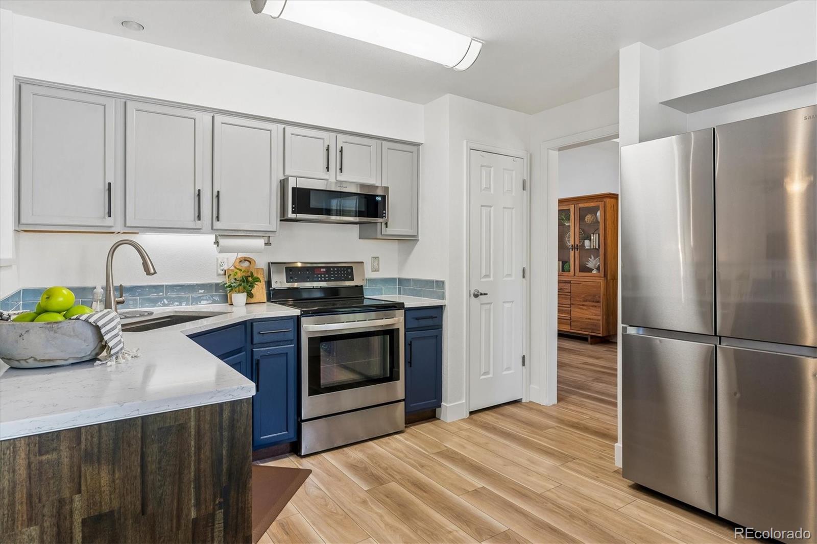 MLS Image #8 for 9879  foxhill circle,highlands ranch, Colorado
