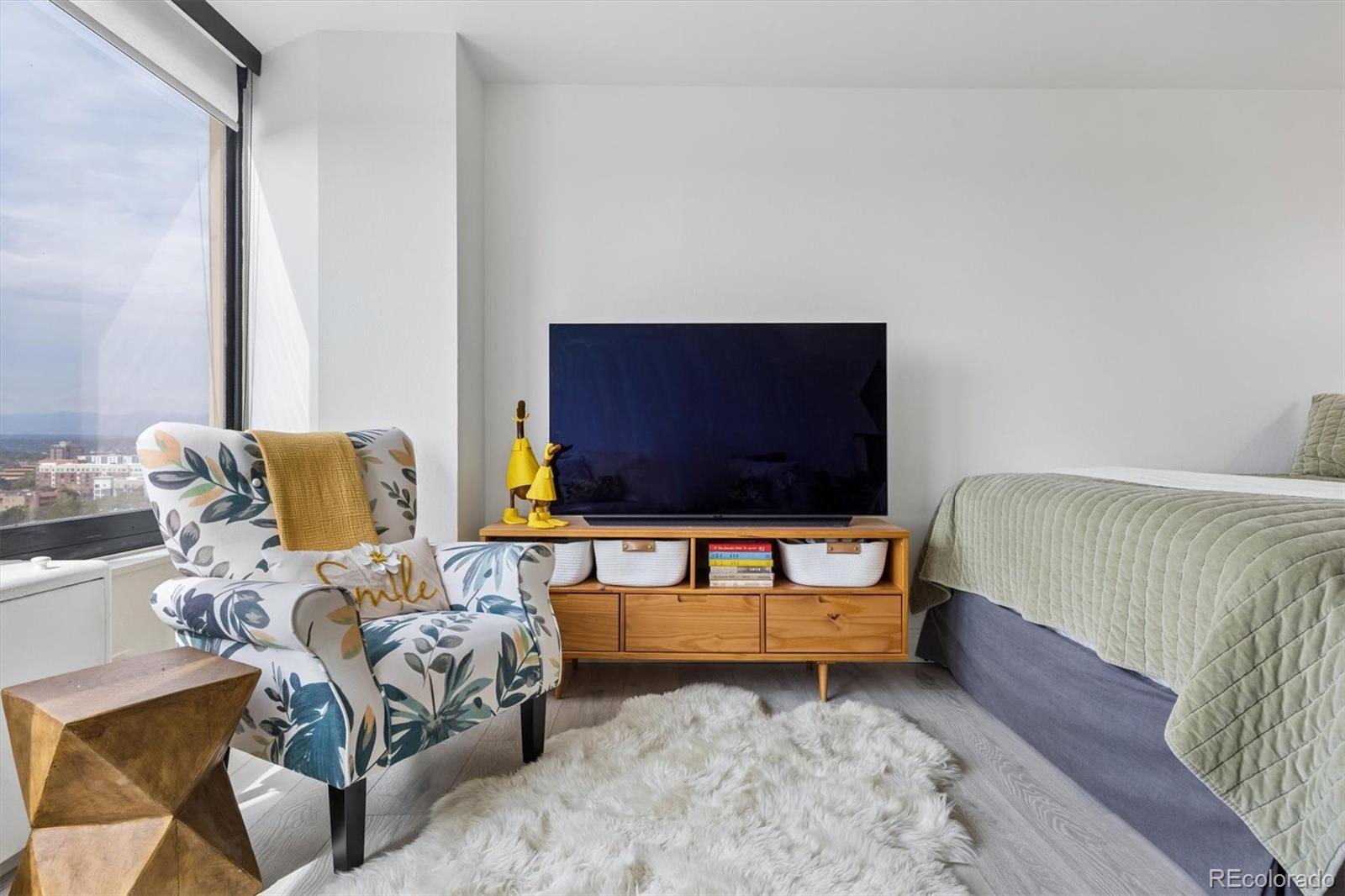 MLS Image #13 for 789 n clarkson street,denver, Colorado