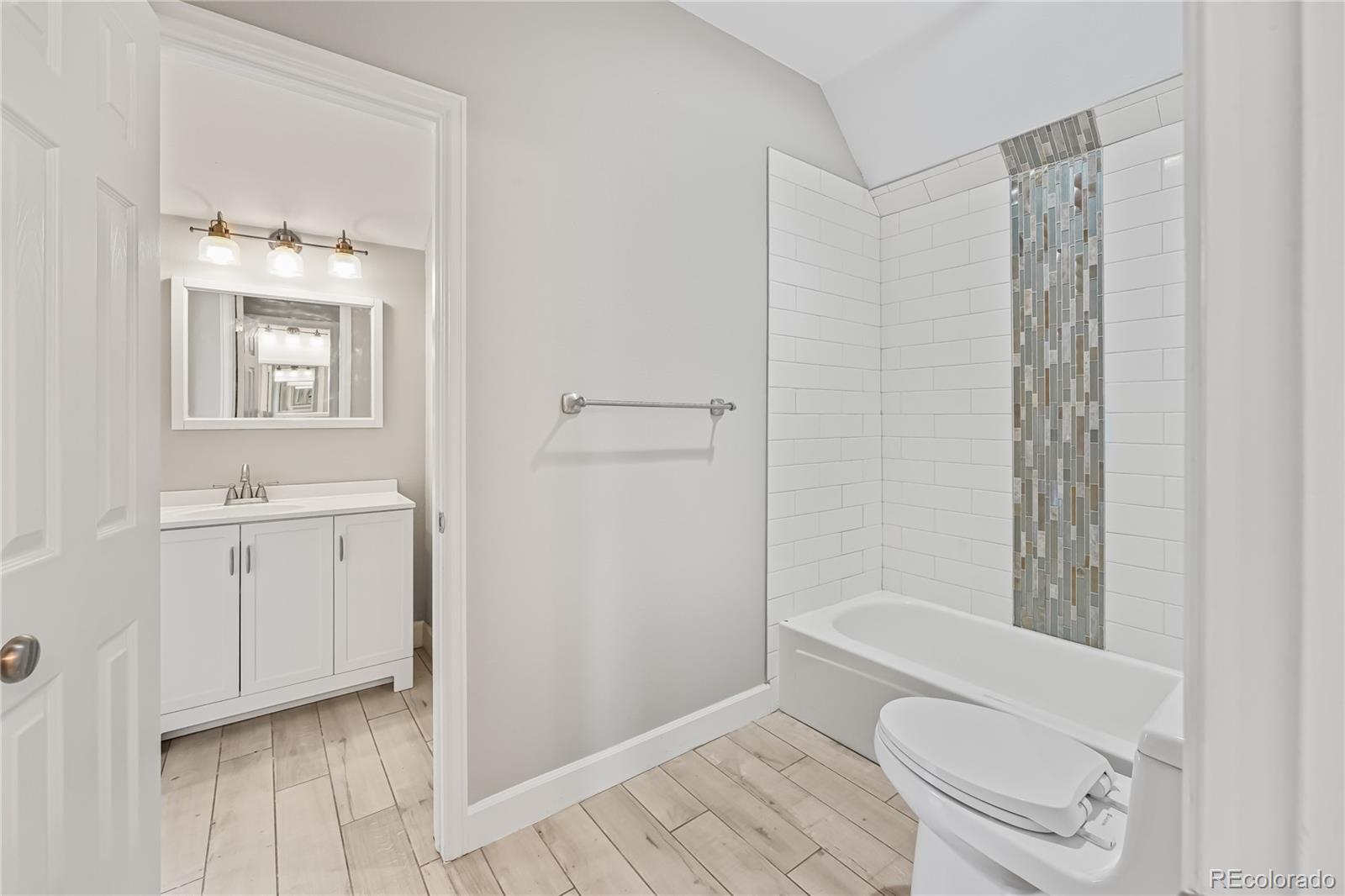 MLS Image #18 for 5866 w flora way,arvada, Colorado