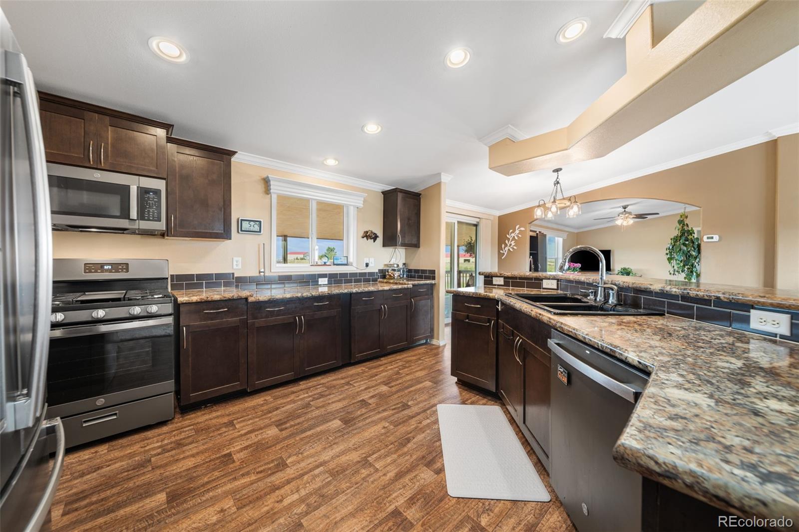 MLS Image #7 for 25101  county road 38 ,la salle, Colorado