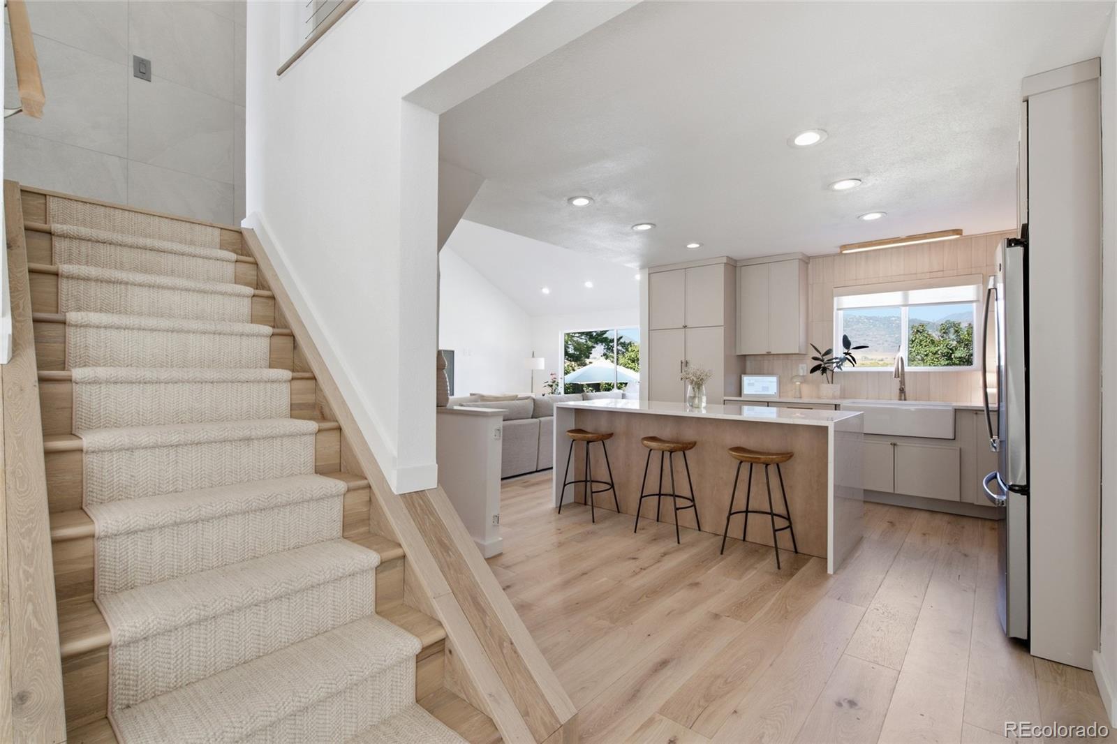 MLS Image #2 for 5981 s vivian street,littleton, Colorado